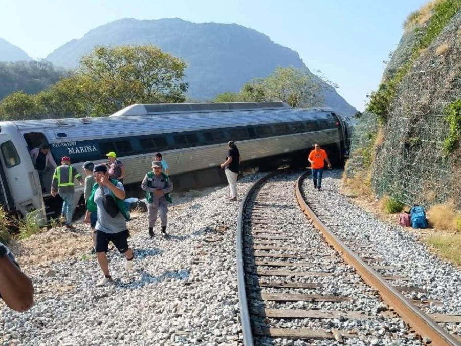 Vykoľajenie vlaku v Mexiku.