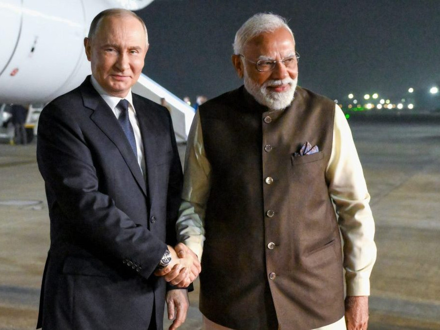 Ruský prezident Vladimir Putin (vľavo) a indický premiér Naréndra Módí.