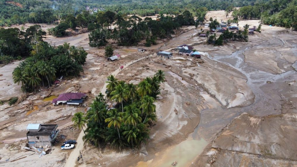 Záplavy na Severnej Sumatre.