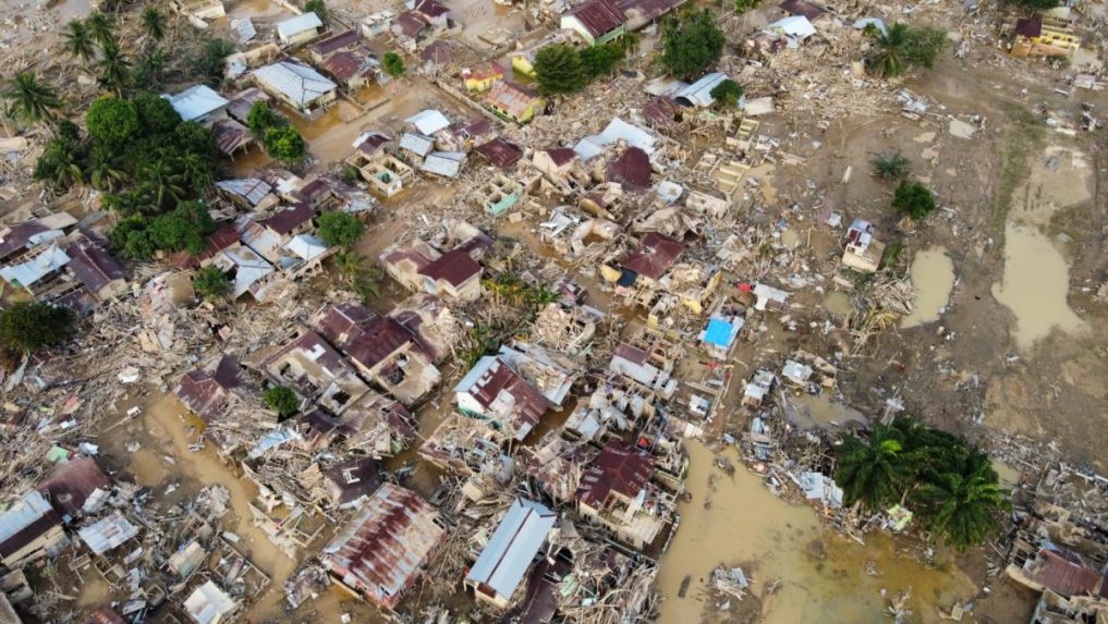 Záplavy na ostrove Sumatra.