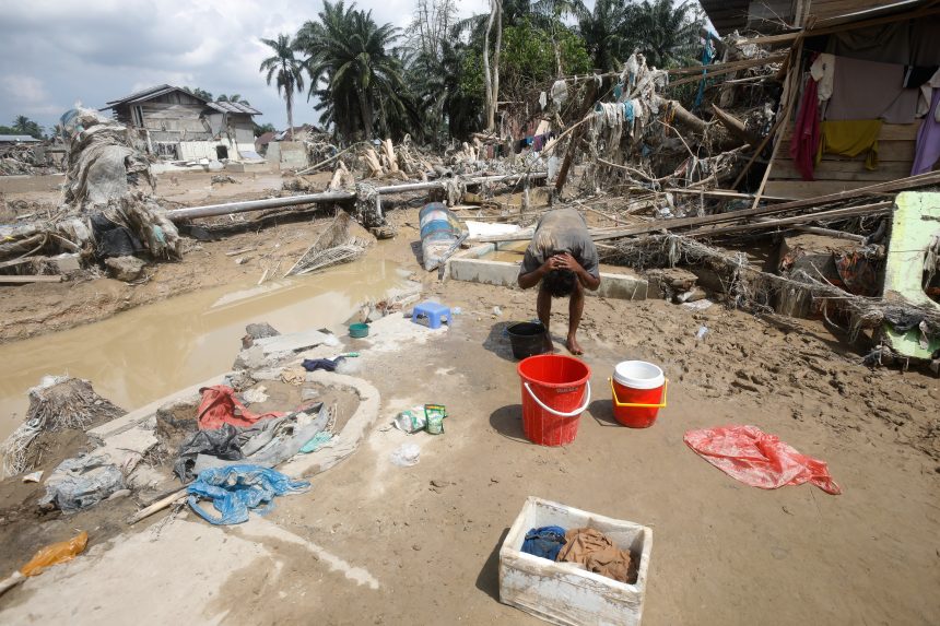 ZÃƒÂ¡plavy na ostrove Sumatra.