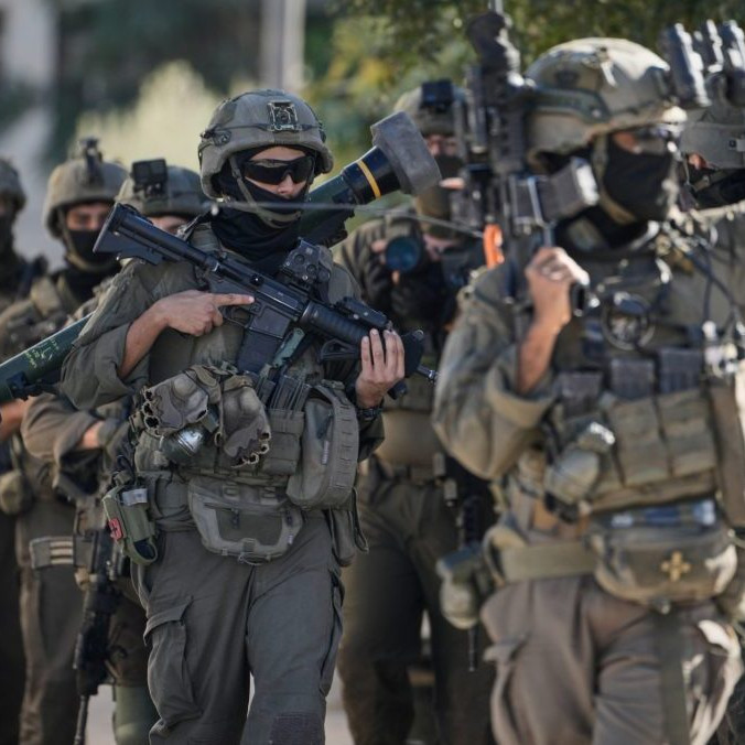 Ozbrojení izraelskí vojaci.