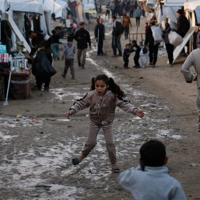 Tisíce detí v Gaze trpia akútnou podvýživou aj po októbrovom prímerí, upozornil UNICEF