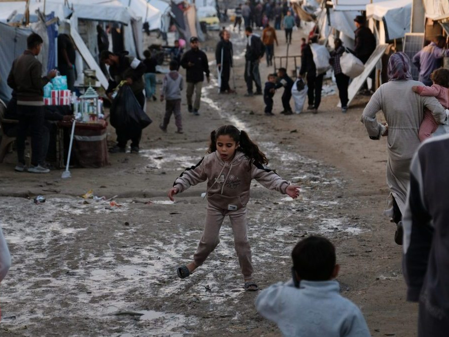 Tisíce detí v Gaze trpia akútnou podvýživou aj po októbrovom prímerí, upozornil UNICEF