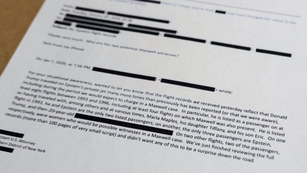 Americký rezort spravodlivosti má na spracovanie 5,2 milióna dokumentov týkajúcich sa prípadu J. Epsteina.