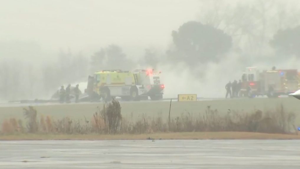 Súkromné lietadlo Cessna C550 sa zrútilo pri pristávaní na letisku Statesville.