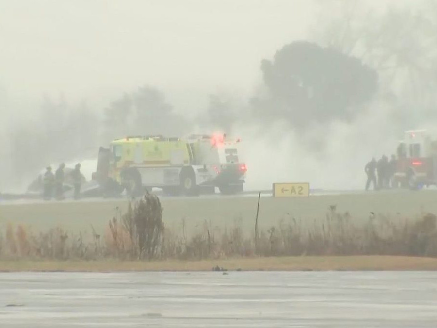 Súkromné lietadlo Cessna C550 sa zrútilo pri pristávaní na letisku Statesville.