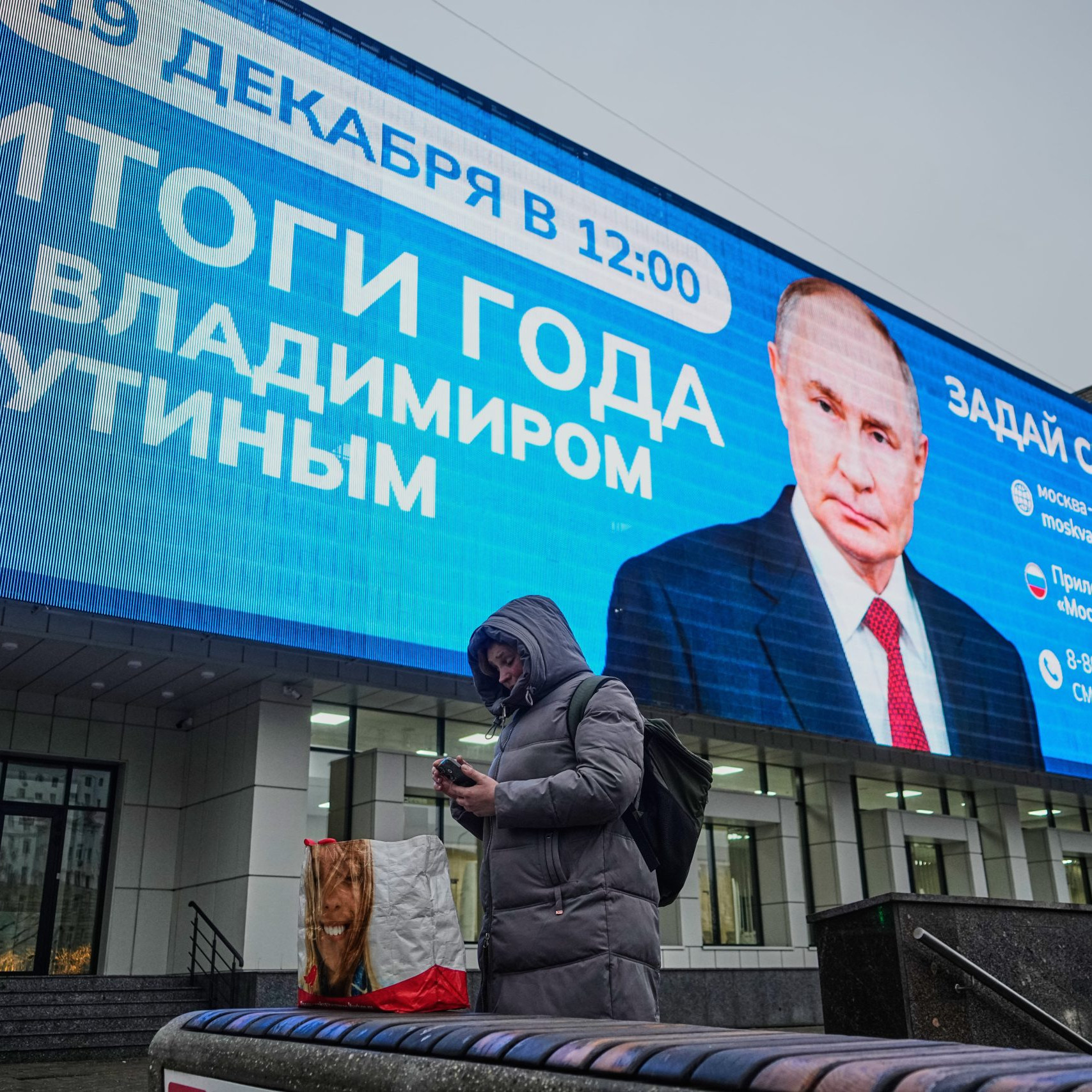 Kremeľ musí presúvať bremeno vojny na ruskú spoločnosť, a to v podobe zvyšovania daní.