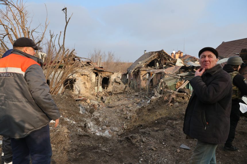 Jedna z ukrajinských dedín po ruskom útoku.