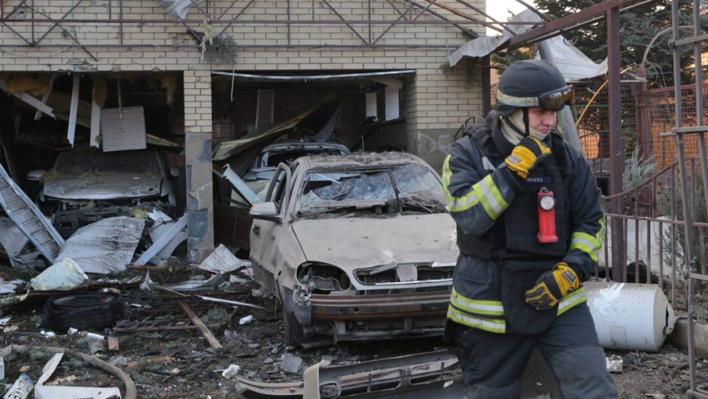 Najmenej osem obetí si vyžiadal ruský raketový útok na infraštruktúru v okolí prístavu Odesa.