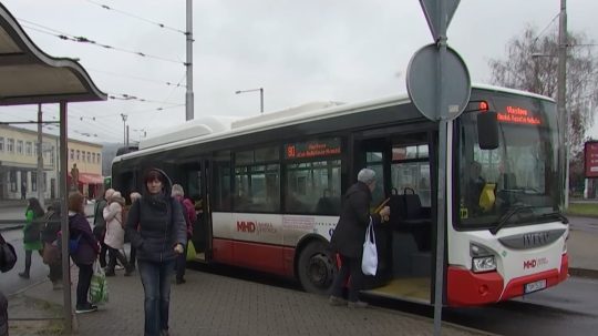 Spor o budúcnosti MHD v Banskej Bystrici: Predĺženie zmluvy s dodávateľom niektorí považujú za netransparentné