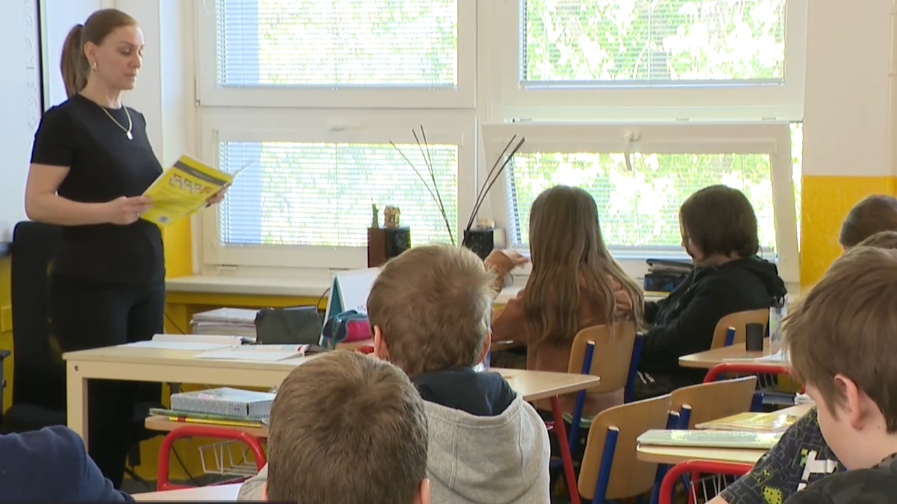 Det&iacute;, ktor&eacute; potrebuj&uacute; &scaron;peci&aacute;lnu podporu, na &scaron;kol&aacute;ch prib&uacute;da. Peniaze na odborn&iacute;kov s&uacute; v&scaron;ak ohrozen&eacute;