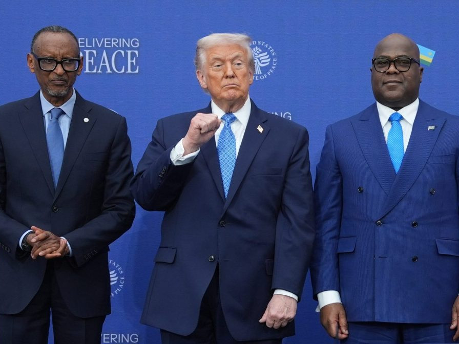 P. Kagame, D. Trump a F. Tshisekedi vo Washingtone.