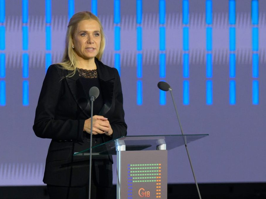 Na snímke Denisa Saková.