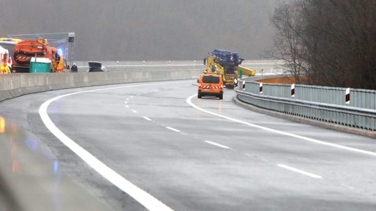 Výstavba diaľnic na Slovensku trvá roky, desiatky kilometrov nových úsekov budú pribúdať do roku 2030