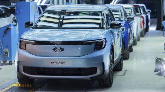 Na snímke elektromobil značky Ford.