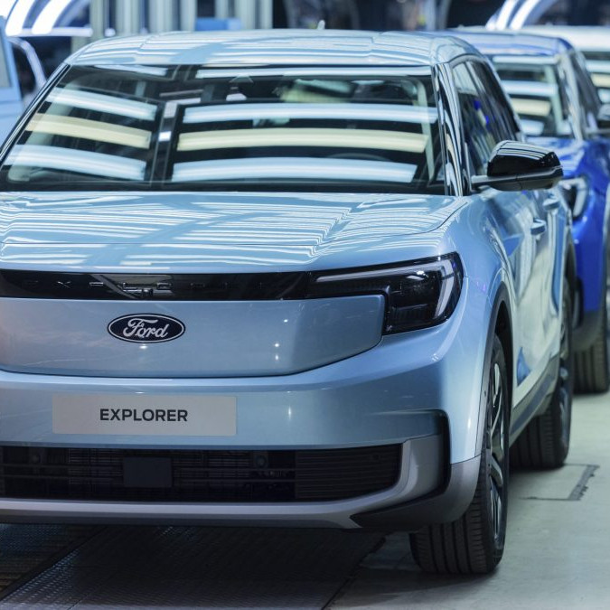 Na snímke elektromobil značky Ford.