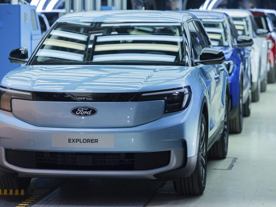 Na snímke elektromobil značky Ford.