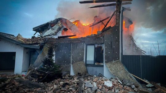 rodinný dom v plameňoch