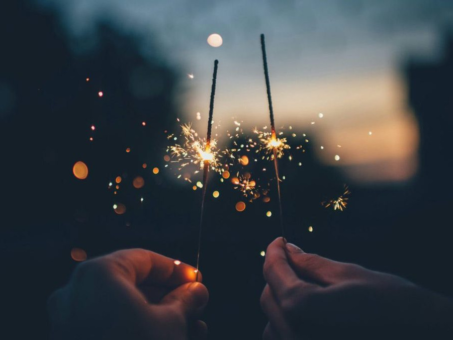 prskavky pri príležitosti novoročných osláv