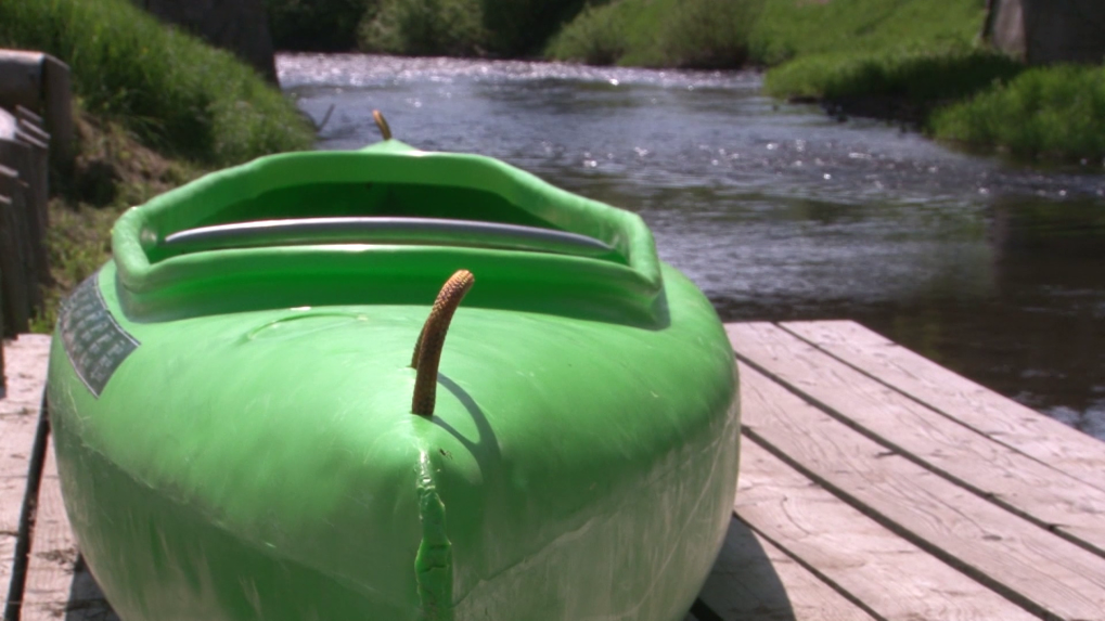 Na snímke raft a vodný tok.