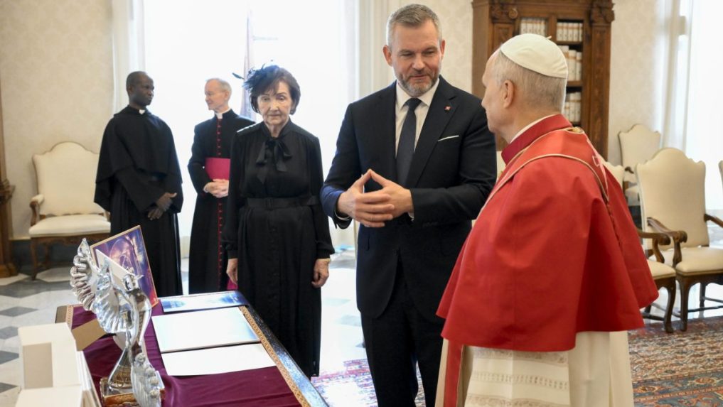 Na snímke pápež Lev XIV. a slovenský prezident Peter Pellegrini.