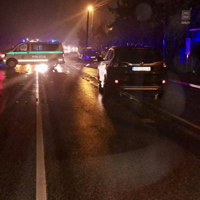 Pri tragickej nehode v Nitre zomrela chodkyňa (†80), vodič ju zrazil na priechode pre chodcov