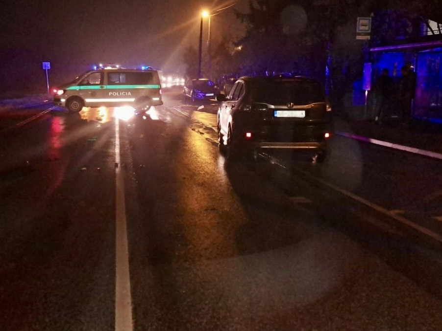 Pri tragickej nehode v Nitre zomrela chodkyňa (†80), vodič ju zrazil na priechode pre chodcov