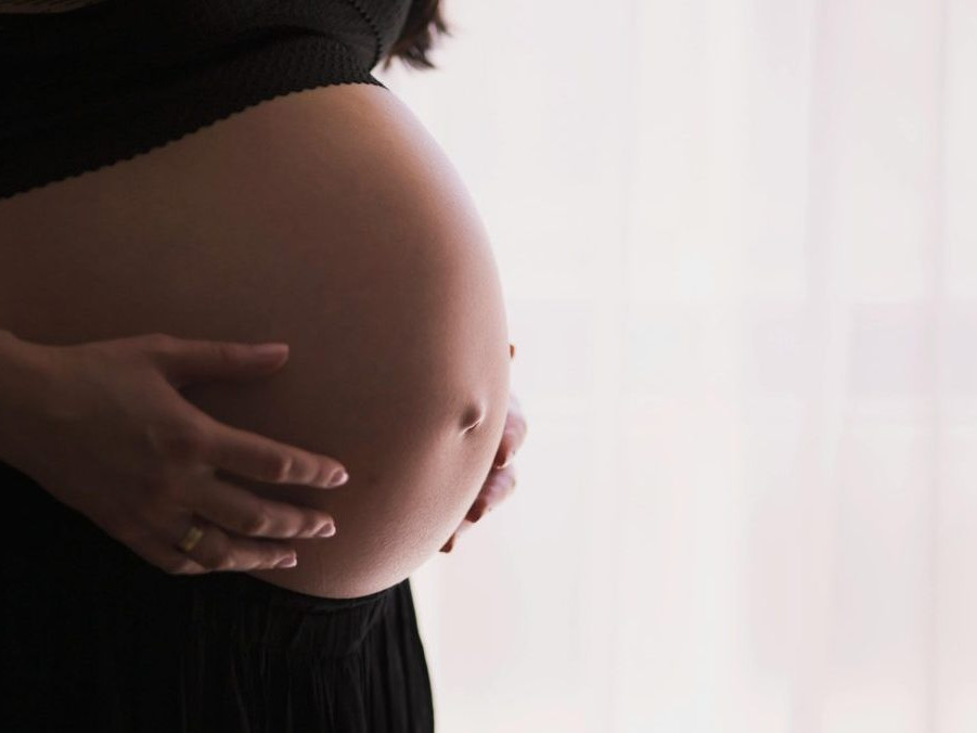 Ilustračná snímka tehotnej ženy.