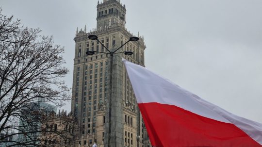 Na snímke poľská vlajka.