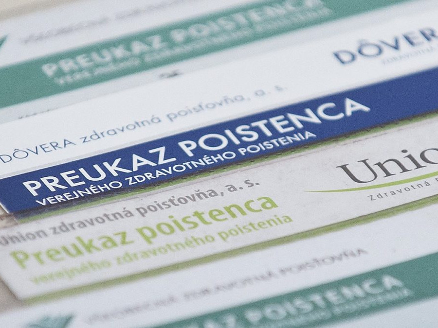 Preukazy poistenca zdravotného poistenia.