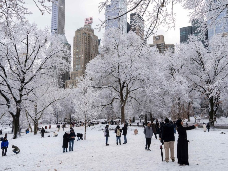 Zasnežený Central Park v New Yorku.