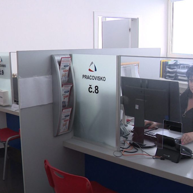 pracovníčka Sociálnej poisťovne