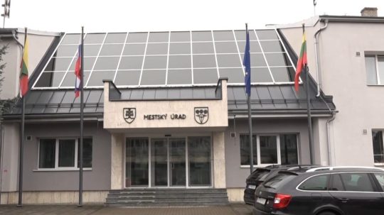 Na ilustračnej snímke mestský úrad v Stropkove.