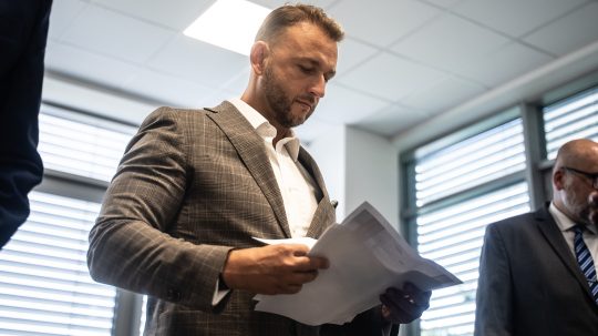 Predseda Hlasu Matúš Šutaj Eštok.