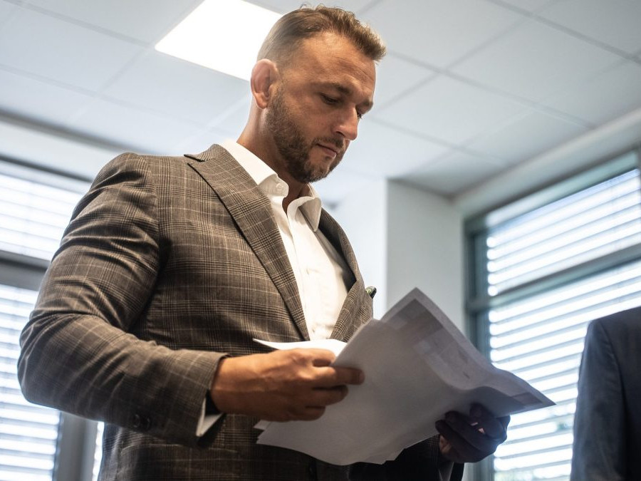 Predseda Hlasu Matúš Šutaj Eštok.