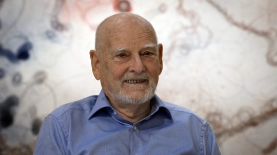 Maliar, výtvarník a scénograf Theodor Pištěk.