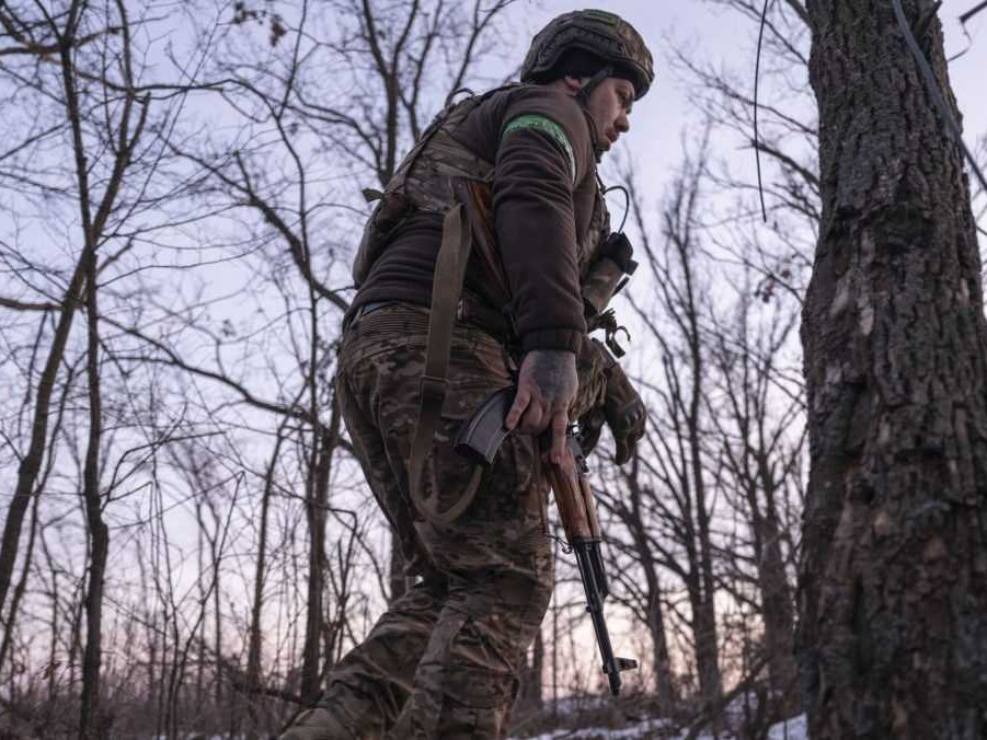 Na ilustračnej snímke ukrajinský vojak.