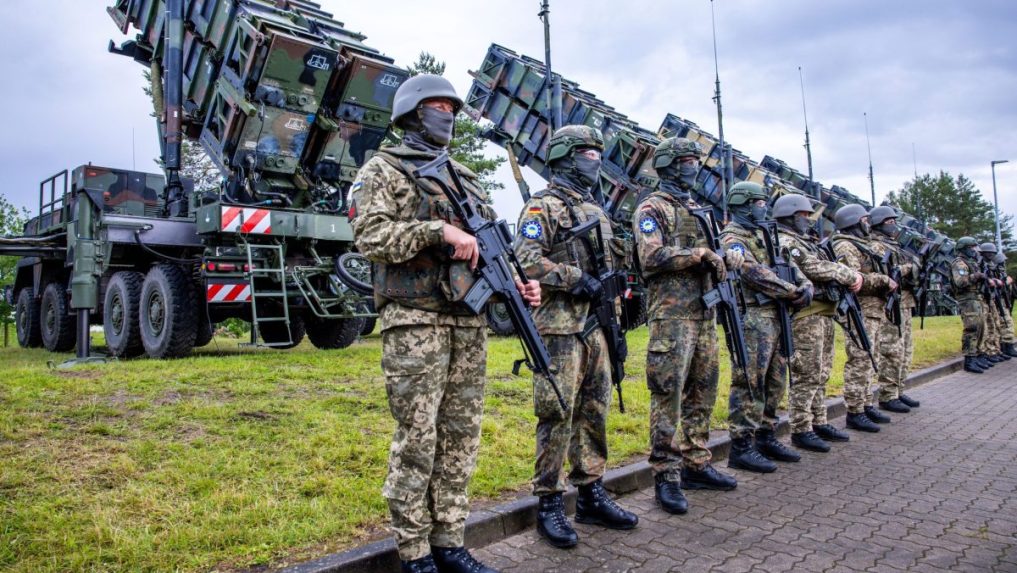 Na snímke nemeckí vojaci.