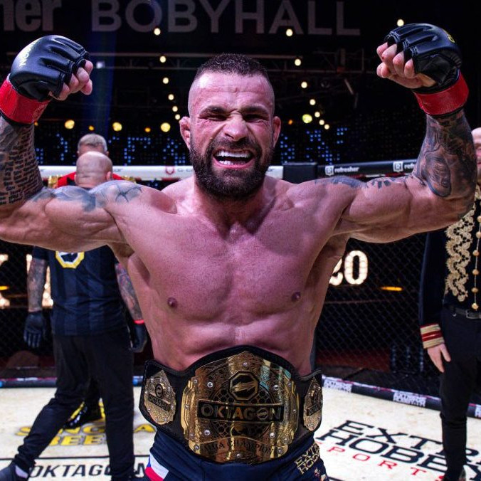 Na archívnej snímke z roku 2020 Karlos Vémola.