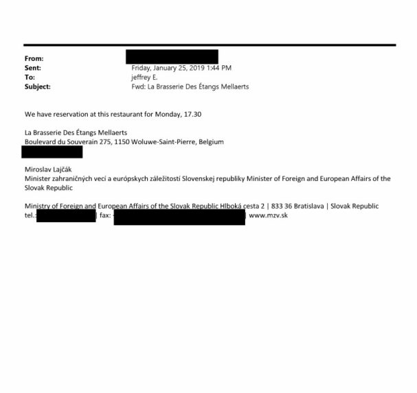 Konverzácia z januára 2019: Lajčák oznamuje Epsteinovi potvrdenie rezervácie v reštaurácii v Belgicku.