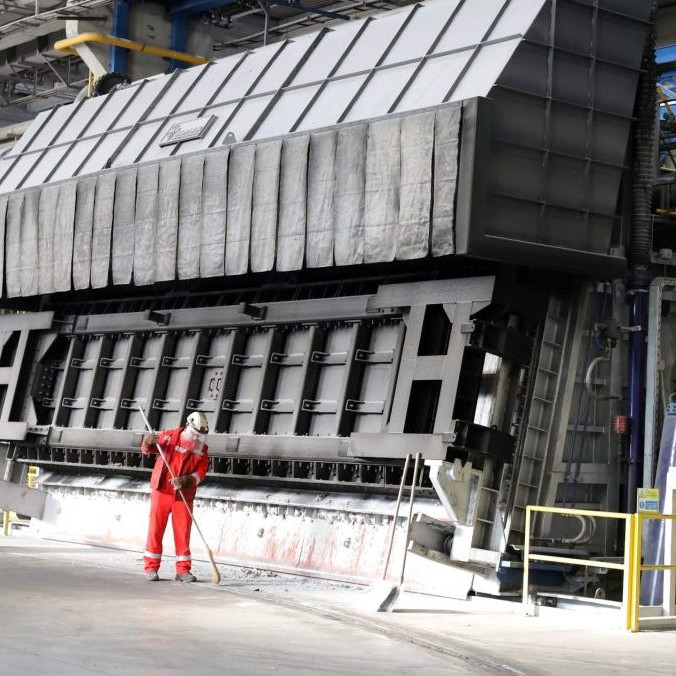 Odstavená pec v spoločnosti Slovalco v Žiari nad Hronom.