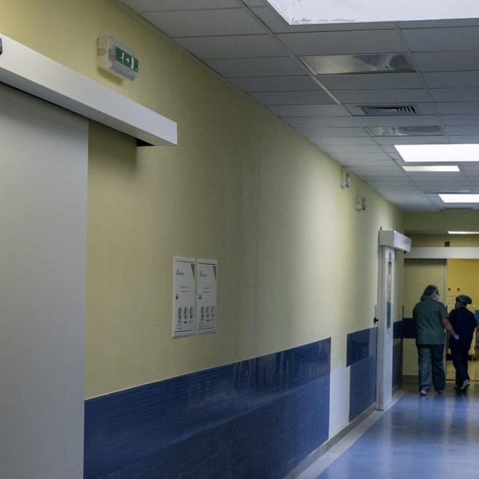 Chodba v Univerzitnej nemocnici Bratislava.