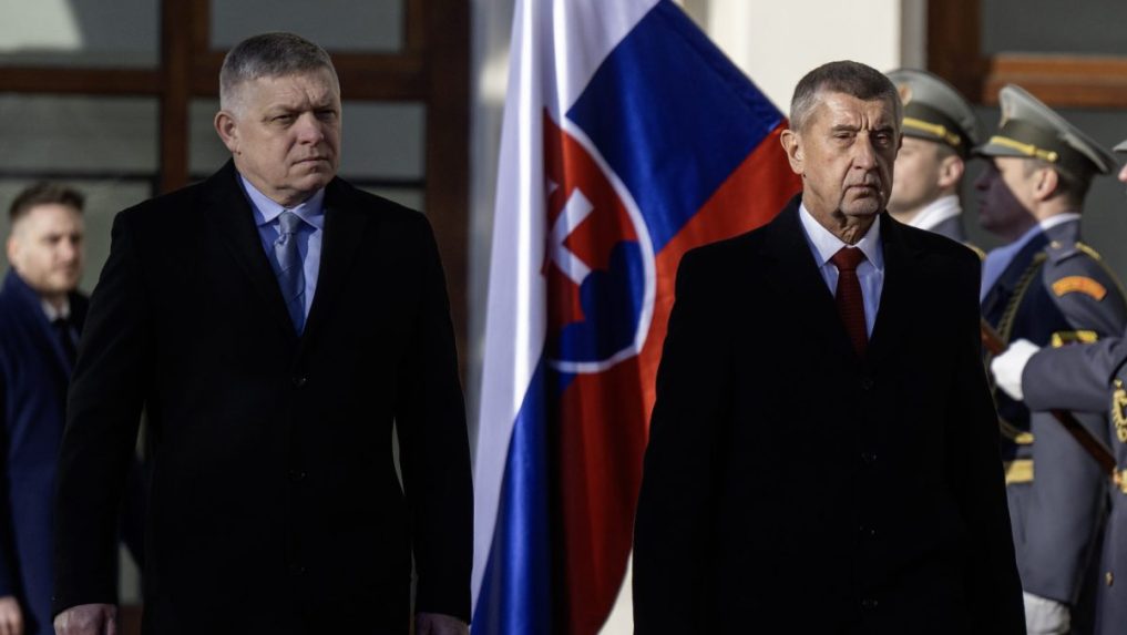 Zľava premiér SR Robert Fico a český premiér Andrej Babiš.