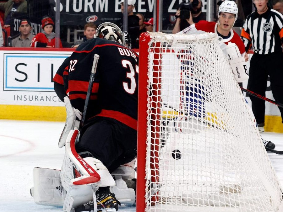 Dvadsaťjedenročný útočník Slafkovský zažil svoj ôsmy viacbodový duel v sezóne.