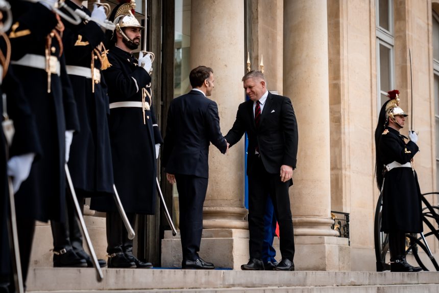 Fico mal s Macronom „skvelý dlhý rozhovor“, témou bola aj jadrová energetika či obranná spolupráca