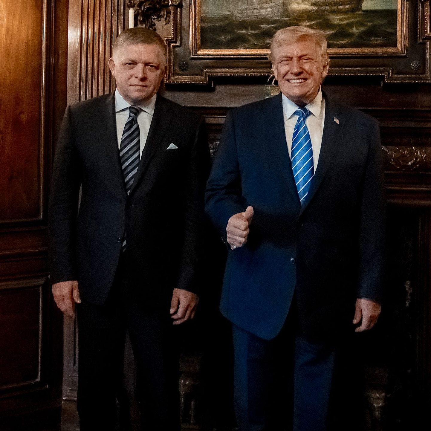 Na snímke R. Fico a D. Trump.