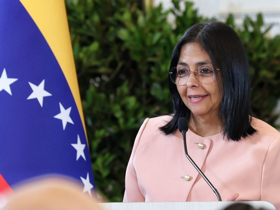 Na snímke Delcy Rodríguez.