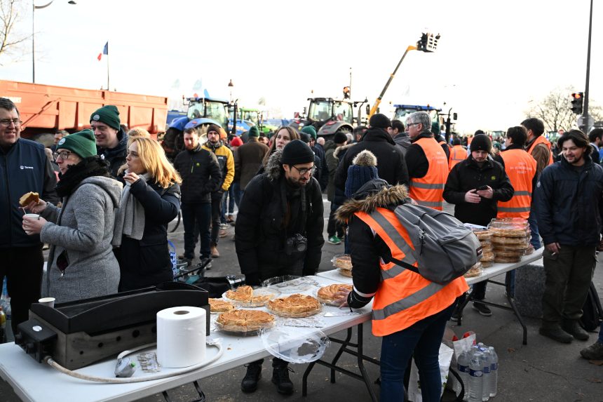 farmári v Paríži na proteste