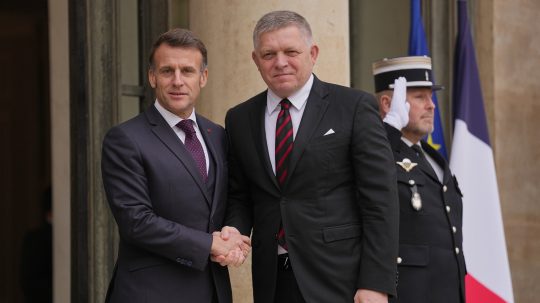 Robert Fico a Emmanuel Macron